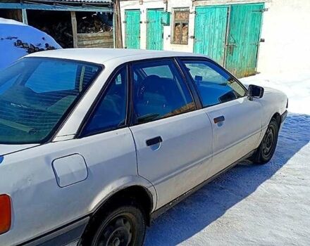 Белый Ауди 80, объемом двигателя 1.8 л и пробегом 258 тыс. км за 1500 $, фото 1 на Automoto.ua