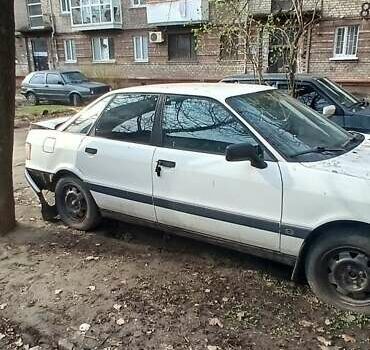 Белый Ауди 80, объемом двигателя 1.8 л и пробегом 278 тыс. км за 1100 $, фото 1 на Automoto.ua