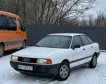 Белый Ауди 80, объемом двигателя 1.8 л и пробегом 389 тыс. км за 1350 $, фото 1 на Automoto.ua