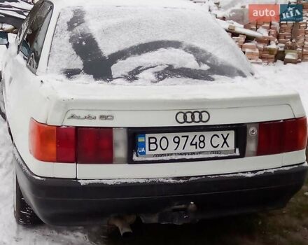 Белый Ауди 80, объемом двигателя 1.78 л и пробегом 300 тыс. км за 600 $, фото 1 на Automoto.ua