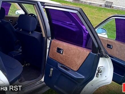 Белый Ауди 80, объемом двигателя 1.8 л и пробегом 0 тыс. км за 1440 $, фото 1 на Automoto.ua