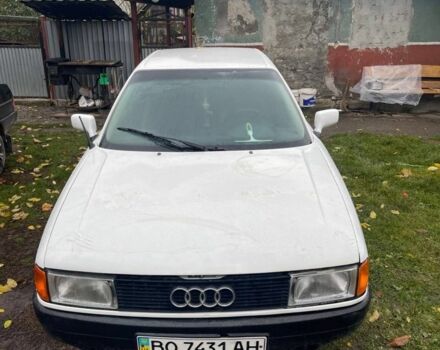 Белый Ауди 80, объемом двигателя 1.8 л и пробегом 300 тыс. км за 798 $, фото 1 на Automoto.ua