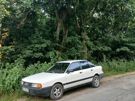 Белый Ауди 80, объемом двигателя 1.78 л и пробегом 378 тыс. км за 1400 $, фото 1 на Automoto.ua