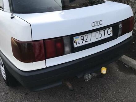 Ауди 80 1989 в Черкассах на Automoto.ua Белый Ауди 80, объемом двигателя 1.6 л и пробегом 461 тыс. км за 2000 $, фото 1 на Automoto.ua
