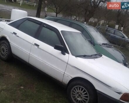 Белый Ауди 80, объемом двигателя 1.8 л и пробегом 370 тыс. км за 1000 $, фото 1 на Automoto.ua