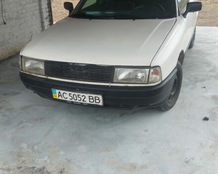Белый Ауди 80, объемом двигателя 1.8 л и пробегом 334 тыс. км за 1400 $, фото 1 на Automoto.ua