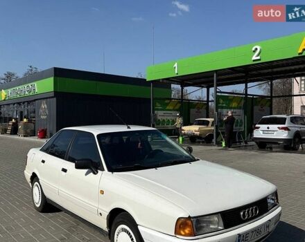 Белый Ауди 80, объемом двигателя 1.8 л и пробегом 420 тыс. км за 1750 $, фото 1 на Automoto.ua
