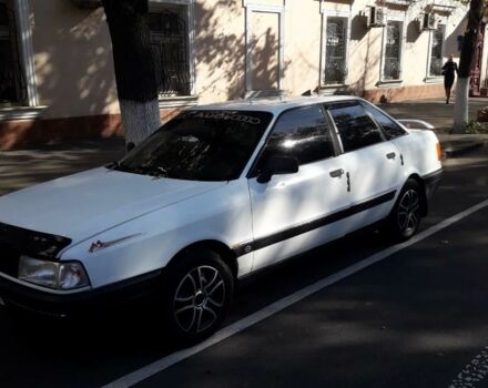 Білий Ауді 80, об'ємом двигуна 1.8 л та пробігом 200 тис. км за 2000 $, фото 1 на Automoto.ua