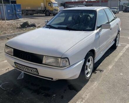 Белый Ауди 80, объемом двигателя 1.8 л и пробегом 376 тыс. км за 2300 $, фото 1 на Automoto.ua
