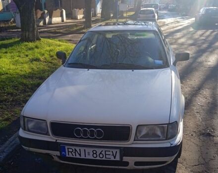 Белый Ауди 80, объемом двигателя 0 л и пробегом 380 тыс. км за 1500 $, фото 1 на Automoto.ua