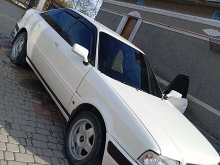 Белый Ауди 80, объемом двигателя 2 л и пробегом 435 тыс. км за 3299 $, фото 1 на Automoto.ua