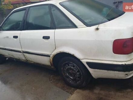 Білий Ауді 80, об'ємом двигуна 2 л та пробігом 320 тис. км за 450 $, фото 1 на Automoto.ua