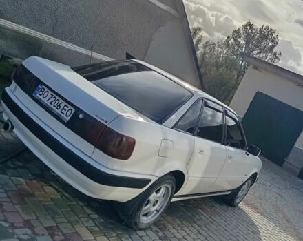 Белый Ауди 80, объемом двигателя 2 л и пробегом 435 тыс. км за 3299 $, фото 1 на Automoto.ua