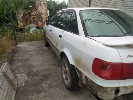 Ауди 80 1992 в Полтаве на Automoto.ua Белый Ауди 80, объемом двигателя 0 л и пробегом 350 тыс. км за 500 $, фото 1 на Automoto.ua