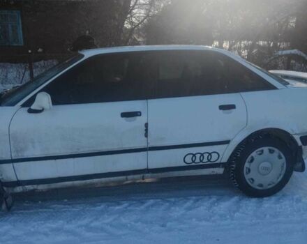Белый Ауди 80, объемом двигателя 1 л и пробегом 46 тыс. км за 1700 $, фото 1 на Automoto.ua