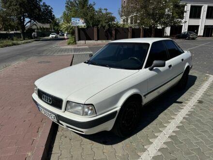 Белый Ауди 80, объемом двигателя 2 л и пробегом 285 тыс. км за 2800 $, фото 1 на Automoto.ua
