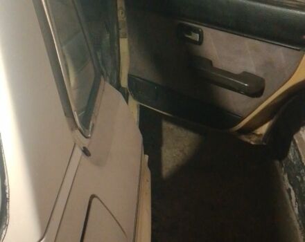 Бежевый Ауди 80, объемом двигателя 1.6 л и пробегом 1 тыс. км за 850 $, фото 4 на Automoto.ua