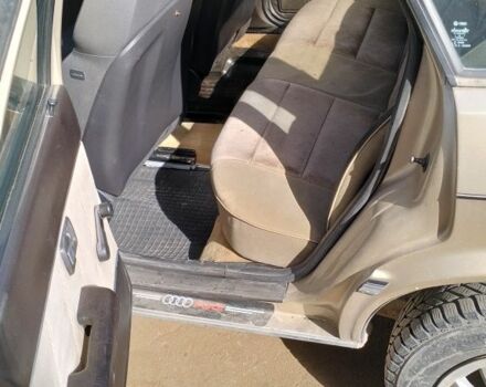 Бежевый Ауди 80, объемом двигателя 1.6 л и пробегом 100 тыс. км за 1100 $, фото 6 на Automoto.ua