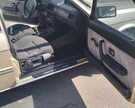 Бежевый Ауди 80, объемом двигателя 1.6 л и пробегом 100 тыс. км за 1100 $, фото 4 на Automoto.ua