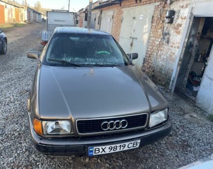Бежевый Ауди 80, объемом двигателя 1.8 л и пробегом 300 тыс. км за 500 $, фото 5 на Automoto.ua
