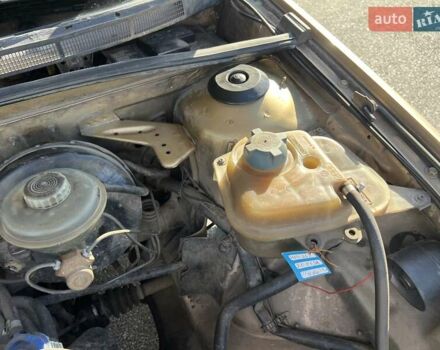 Бежевый Ауди 80, объемом двигателя 1.8 л и пробегом 409 тыс. км за 1499 $, фото 32 на Automoto.ua