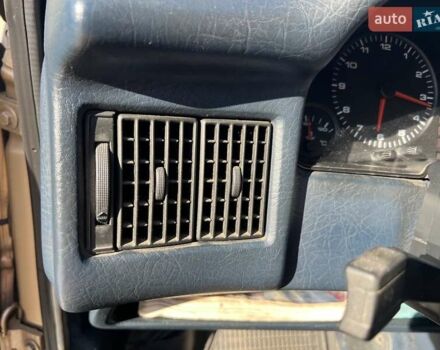 Бежевый Ауди 80, объемом двигателя 1.8 л и пробегом 409 тыс. км за 1499 $, фото 17 на Automoto.ua