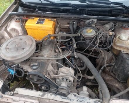 Бежевый Ауди 80, объемом двигателя 1.8 л и пробегом 1000 тыс. км за 1100 $, фото 7 на Automoto.ua