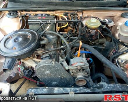 Бежевий Ауді 80, об'ємом двигуна 1.8 л та пробігом 350 тис. км за 1850 $, фото 3 на Automoto.ua