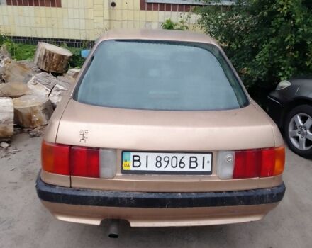 Бежевый Ауди 80, объемом двигателя 1.8 л и пробегом 200 тыс. км за 1300 $, фото 1 на Automoto.ua