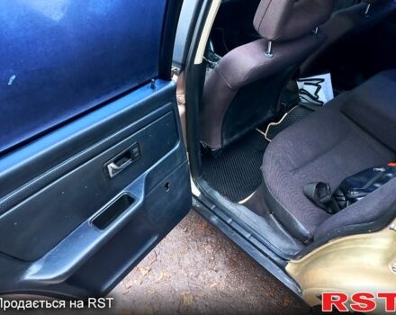 Бежевий Ауді 80, об'ємом двигуна 1.8 л та пробігом 0 тис. км за 2200 $, фото 11 на Automoto.ua