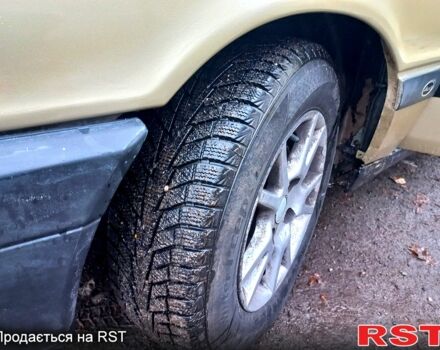 Бежевий Ауді 80, об'ємом двигуна 1.8 л та пробігом 0 тис. км за 2200 $, фото 7 на Automoto.ua