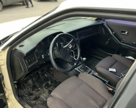 Бежевый Ауди 80, объемом двигателя 1.8 л и пробегом 245 тыс. км за 1700 $, фото 1 на Automoto.ua