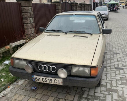 Бежевый Ауди 80, объемом двигателя 1.6 л и пробегом 365 тыс. км за 750 $, фото 1 на Automoto.ua