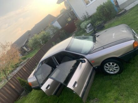Ауди 80 1987 в Кельменцах на Automoto.ua Бежевый Ауди 80, объемом двигателя 1.8 л и пробегом 281 тыс. км за 1026 $, фото 1 на Automoto.ua