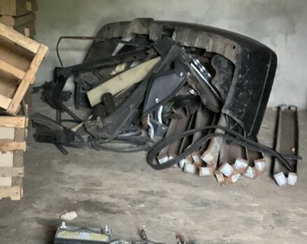 Черный Ауди 80, объемом двигателя 1.6 л и пробегом 700 тыс. км за 1200 $, фото 6 на Automoto.ua