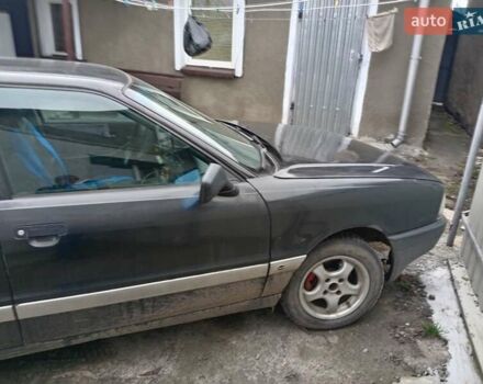 Черный Ауди 80, объемом двигателя 1.85 л и пробегом 400 тыс. км за 1400 $, фото 1 на Automoto.ua