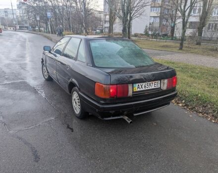 Черный Ауди 80, объемом двигателя 1.8 л и пробегом 300 тыс. км за 1064 $, фото 1 на Automoto.ua