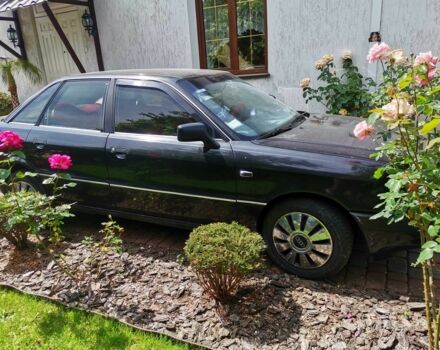 Черный Ауди 80, объемом двигателя 1.8 л и пробегом 150 тыс. км за 2000 $, фото 1 на Automoto.ua