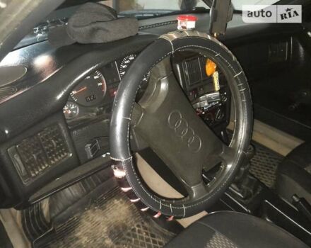 Черный Ауди 80, объемом двигателя 1.78 л и пробегом 420 тыс. км за 2100 $, фото 3 на Automoto.ua