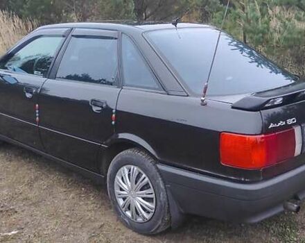 Черный Ауди 80, объемом двигателя 1.6 л и пробегом 360 тыс. км за 2750 $, фото 2 на Automoto.ua