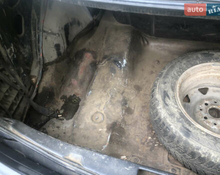 Черный Ауди 80, объемом двигателя 1.6 л и пробегом 300 тыс. км за 2000 $, фото 14 на Automoto.ua