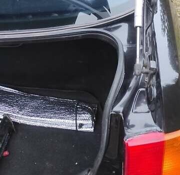 Черный Ауди 80, объемом двигателя 1.6 л и пробегом 360 тыс. км за 2750 $, фото 16 на Automoto.ua