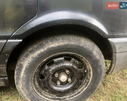 Черный Ауди 80, объемом двигателя 1.6 л и пробегом 300 тыс. км за 2000 $, фото 6 на Automoto.ua