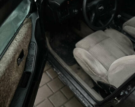 Черный Ауди 80, объемом двигателя 1.8 л и пробегом 602 тыс. км за 2200 $, фото 6 на Automoto.ua