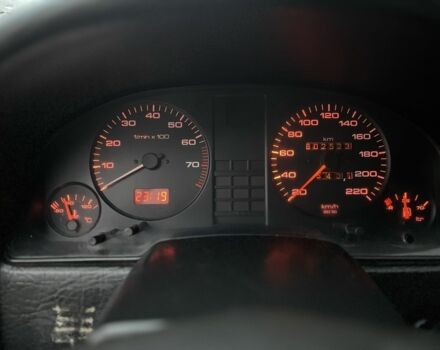 Черный Ауди 80, объемом двигателя 1.8 л и пробегом 600 тыс. км за 2150 $, фото 6 на Automoto.ua