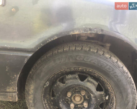 Черный Ауди 80, объемом двигателя 1.6 л и пробегом 300 тыс. км за 2000 $, фото 4 на Automoto.ua