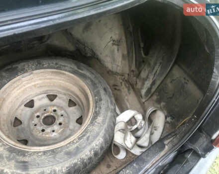 Черный Ауди 80, объемом двигателя 1.6 л и пробегом 300 тыс. км за 2000 $, фото 15 на Automoto.ua