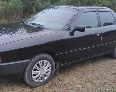 Черный Ауди 80, объемом двигателя 1.6 л и пробегом 360 тыс. км за 2750 $, фото 4 на Automoto.ua