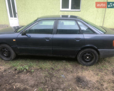 Черный Ауди 80, объемом двигателя 1.6 л и пробегом 300 тыс. км за 2000 $, фото 5 на Automoto.ua