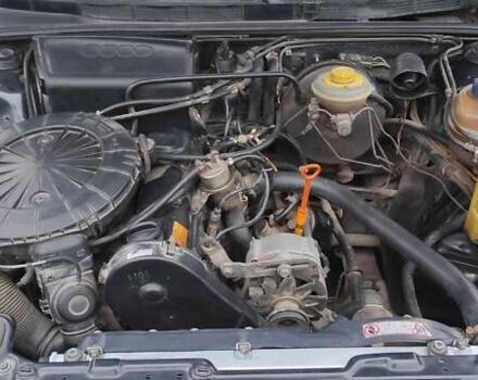 Черный Ауди 80, объемом двигателя 1.6 л и пробегом 360 тыс. км за 2750 $, фото 5 на Automoto.ua